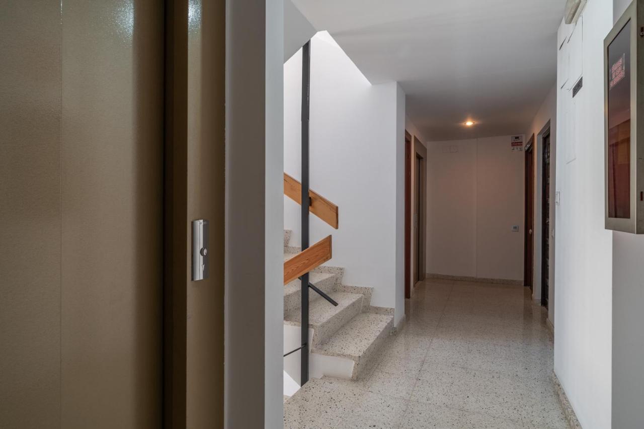 Tuguest Heroe Apartment Málaga Buitenkant foto